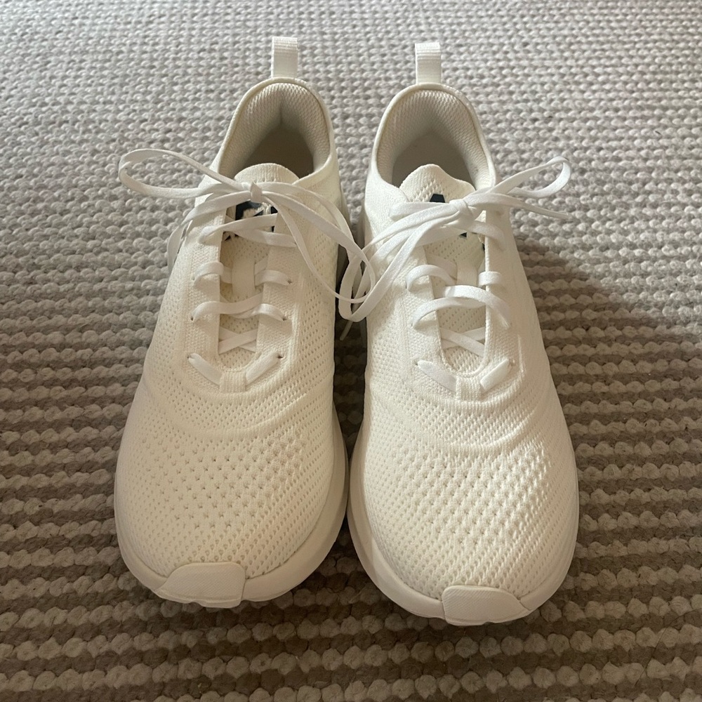 APL Techloom Dream White Sneakers